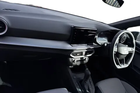 14 of 43 for SEAT Arona 1.0 TSI FR First Edition DSG Euro 6 (s/s) 5dr