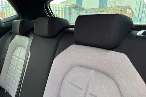 18 of 43 for SEAT Arona 1.0 TSI FR First Edition DSG Euro 6 (s/s) 5dr