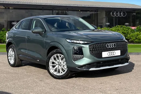  Audi Q3 2.0 TFSI Sport Sportback S Tronic quattro Euro 6 (s/s) 5dr Thumbnail #2