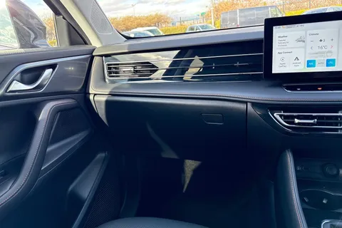 CU75ZSD MG Mg Hs 1.5 T-GDI Trophy Euro 6 (s/s) 5dr Thumbnail #21