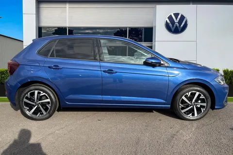 GL75LDD Volkswagen Polo 1.0 TSI Match 5dr DSG **HEATED FRONT SEATS + PARKING SENSORS** Thumbnail #4