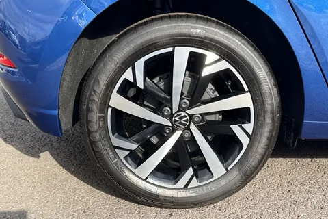 GL75LDD Volkswagen Polo 1.0 TSI Match 5dr DSG **HEATED FRONT SEATS + PARKING SENSORS** Thumbnail #11