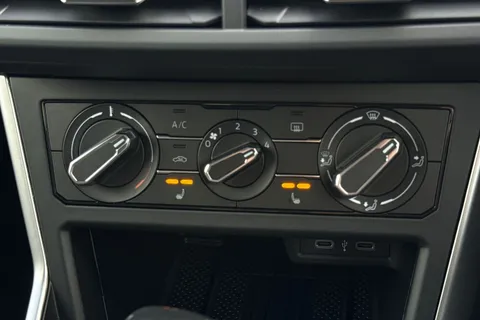 GL75LDD Volkswagen Polo 1.0 TSI Match 5dr DSG **HEATED FRONT SEATS + PARKING SENSORS** Thumbnail #23