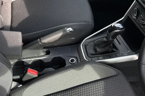 GL75LDD Volkswagen Polo 1.0 TSI Match 5dr DSG **HEATED FRONT SEATS + PARKING SENSORS** Thumbnail #24