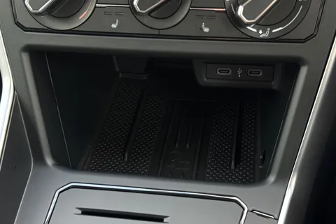 GL75LDD Volkswagen Polo 1.0 TSI Match 5dr DSG **HEATED FRONT SEATS + PARKING SENSORS** Thumbnail #32