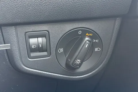 GL75LDD Volkswagen Polo 1.0 TSI Match 5dr DSG **HEATED FRONT SEATS + PARKING SENSORS** Thumbnail #35