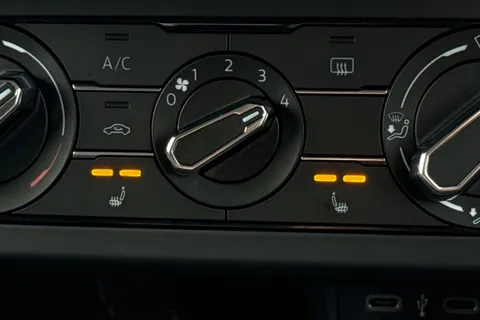 GL75LDD Volkswagen Polo 1.0 TSI Match 5dr DSG **HEATED FRONT SEATS + PARKING SENSORS** Thumbnail #39