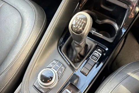 MF18JWX BMW X1 1.5 18i xLine sDrive Euro 6 (s/s) 5dr Thumbnail #24