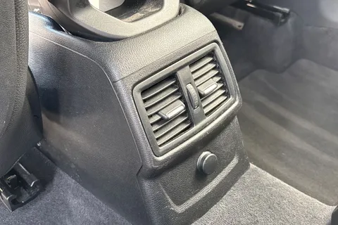 MF18JWX BMW X1 1.5 18i xLine sDrive Euro 6 (s/s) 5dr Thumbnail #36