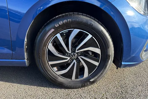 LM22JRU Volkswagen Polo 1.0 TSI Life Euro 6 (s/s) 5dr Thumbnail #11