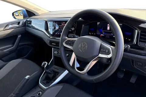 LM22JRU Volkswagen Polo 1.0 TSI Life Euro 6 (s/s) 5dr Thumbnail #15