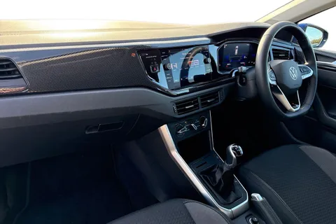 LM22JRU Volkswagen Polo 1.0 TSI Life Euro 6 (s/s) 5dr Thumbnail #16