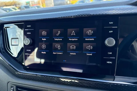 LM22JRU Volkswagen Polo 1.0 TSI Life Euro 6 (s/s) 5dr Thumbnail #18