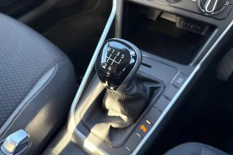 LM22JRU Volkswagen Polo 1.0 TSI Life Euro 6 (s/s) 5dr Thumbnail #24