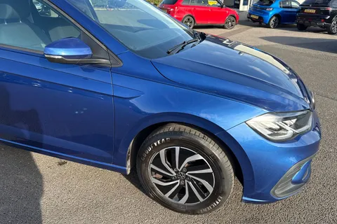 LM22JRU Volkswagen Polo 1.0 TSI Life Euro 6 (s/s) 5dr Thumbnail #38