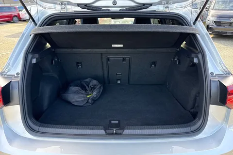 AV71GLF Volkswagen Golf 1.4 TSI GTE DSG ⭐Navigation Pro, Winter Pack, Head-up Display, Rear Camera⭐ Thumbnail #7