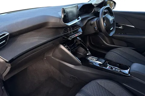 BL73VSF PEUGEOT e-208 50kWh E-Style Auto 5dr (7.4kW Charger) Thumbnail #8