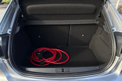 BL73VSF PEUGEOT e-208 50kWh E-Style Auto 5dr (7.4kW Charger) Thumbnail #9