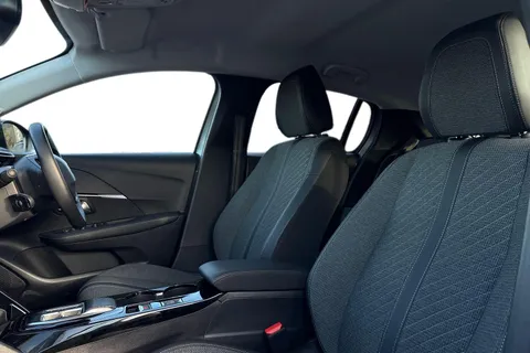 BL73VSF PEUGEOT e-208 50kWh E-Style Auto 5dr (7.4kW Charger) Thumbnail #10