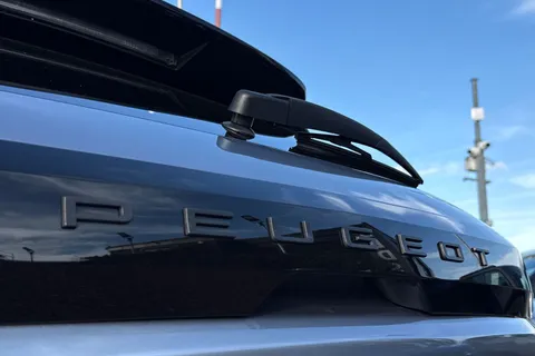 BL73VSF PEUGEOT e-208 50kWh E-Style Auto 5dr (7.4kW Charger) Thumbnail #24
