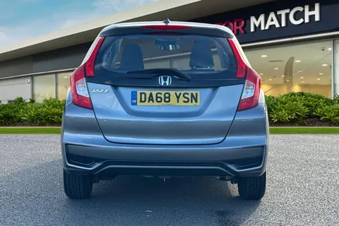 4 of 61 for Honda Jazz 1.3 i-VTEC SE Euro 6 (s/s) 5dr