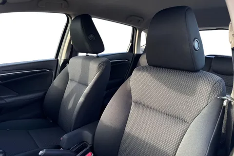 16 of 61 for Honda Jazz 1.3 i-VTEC SE Euro 6 (s/s) 5dr