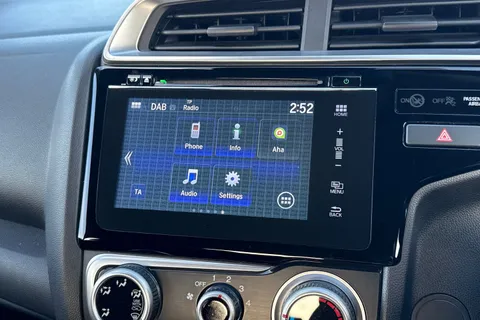 17 of 61 for Honda Jazz 1.3 i-VTEC SE Euro 6 (s/s) 5dr