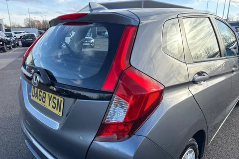 32 of 61 for Honda Jazz 1.3 i-VTEC SE Euro 6 (s/s) 5dr