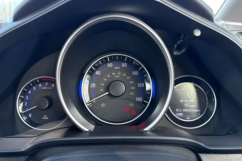 37 of 61 for Honda Jazz 1.3 i-VTEC SE Euro 6 (s/s) 5dr