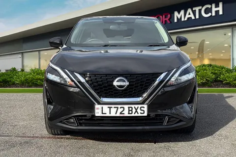 LT72BXS Nissan Qashqai 1.3 DIG-T MHEV N-Connecta XTRON Euro 6 (s/s) 5dr Thumbnail #6