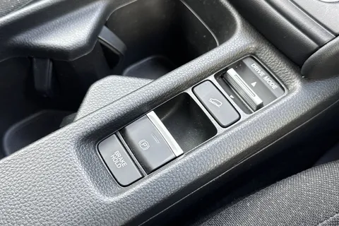 PY73KRV Honda HR-V 1.5 eHEV Elegance 5dr CVT Thumbnail #34