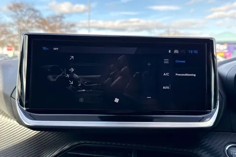 YA24LJE PEUGEOT e-2008 50kWh Allure Auto 5dr (7kW Charger) Thumbnail #21