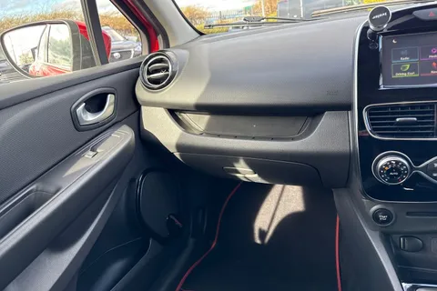 YP17LVY Renault Clio 1.5 dCi Dynamique S Nav Euro 6 (s/s) 5dr Thumbnail #21