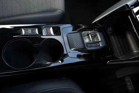 22 of 50 for PEUGEOT e-2008 50kWh Allure Premium + Auto 5dr (7kW Charger)