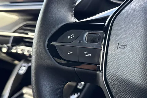 YA24LJE PEUGEOT e-2008 50kWh Allure Auto 5dr (7kW Charger) Thumbnail #35