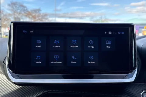 YA24LJE PEUGEOT e-2008 50kWh Allure Auto 5dr (7kW Charger) Thumbnail #40