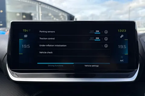 43 of 50 for PEUGEOT e-2008 50kWh Allure Premium + Auto 5dr (7kW Charger)