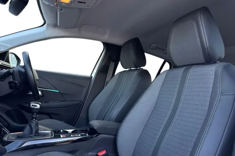 16 of 50 for PEUGEOT 208 1.2 PureTech Allure Euro 6 (s/s) 5dr