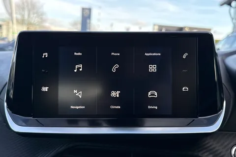 17 of 50 for PEUGEOT 208 1.2 PureTech Allure Euro 6 (s/s) 5dr