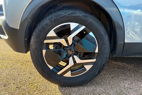 ND24DWE PEUGEOT e-2008 50kWh Allure Auto 5dr (7kW Charger) Thumbnail #22