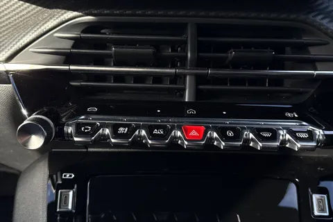 ND24DWE PEUGEOT e-2008 50kWh Allure Auto 5dr (7kW Charger) Thumbnail #31