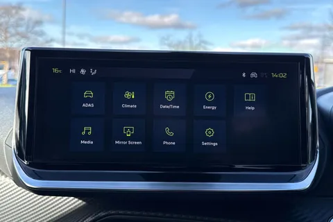 ND24DWE PEUGEOT e-2008 50kWh Allure Auto 5dr (7kW Charger) Thumbnail #38