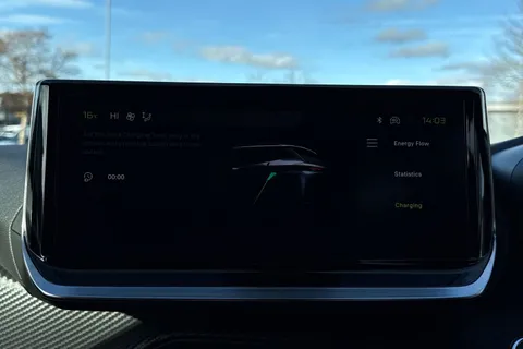 ND24DWE PEUGEOT e-2008 50kWh Allure Auto 5dr (7kW Charger) Thumbnail #43