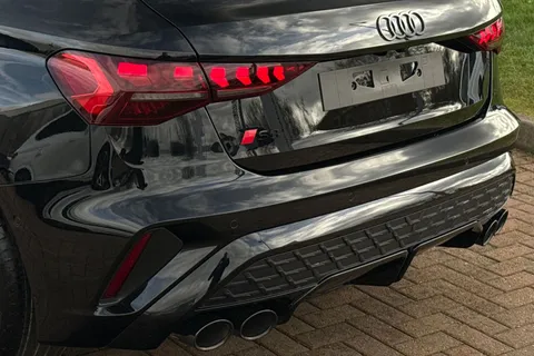  Audi S3 2.0 TFSI Black Edition Sportback S Tronic quattro Euro 6 (s/s) 5dr Thumbnail #8