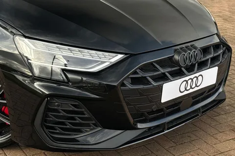  Audi S3 2.0 TFSI Black Edition Sportback S Tronic quattro Euro 6 (s/s) 5dr Thumbnail #9