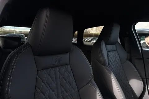  Audi S3 2.0 TFSI Black Edition Sportback S Tronic quattro Euro 6 (s/s) 5dr Thumbnail #24