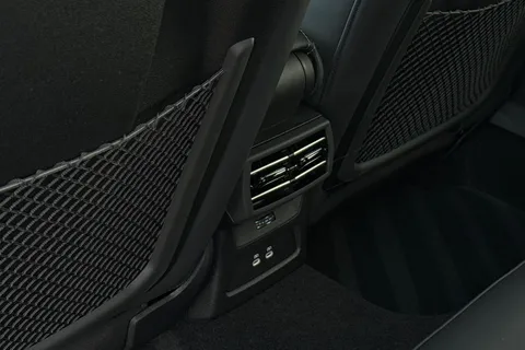  Audi S3 2.0 TFSI Black Edition Sportback S Tronic quattro Euro 6 (s/s) 5dr Thumbnail #28