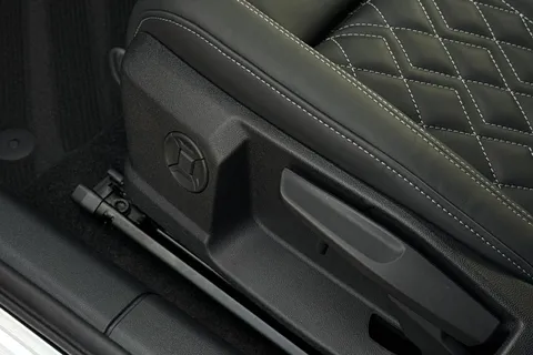  Audi S3 2.0 TFSI Black Edition Sportback S Tronic quattro Euro 6 (s/s) 5dr Thumbnail #32