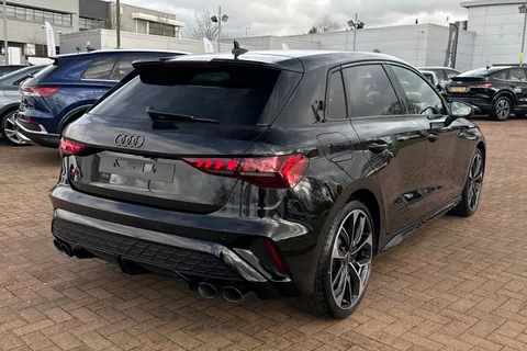  Audi S3 2.0 TFSI Black Edition Sportback S Tronic quattro Euro 6 (s/s) 5dr Thumbnail #59