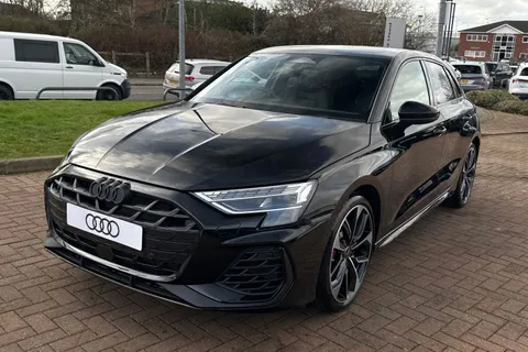  Audi S3 2.0 TFSI Black Edition Sportback S Tronic quattro Euro 6 (s/s) 5dr Thumbnail #61